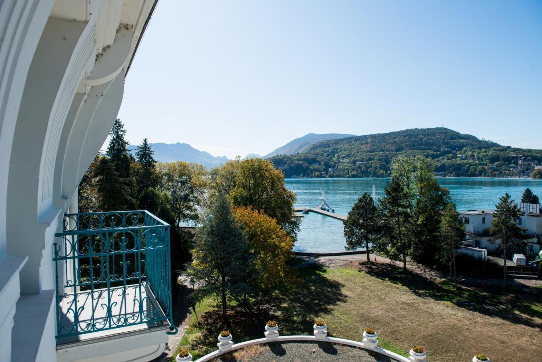 Privilege Queen Room Balcony Spa Access Reservation Needed